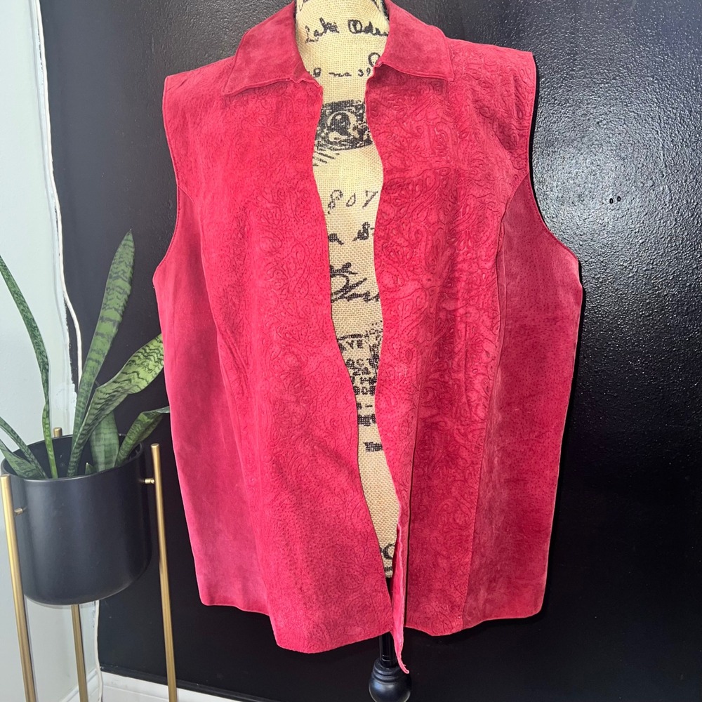 Coldwater Creek Red Leather Embossed Paisley Vest Women 2X Sleeveless Suede Back